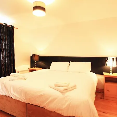 Killarney's Holiday Village キラーニー